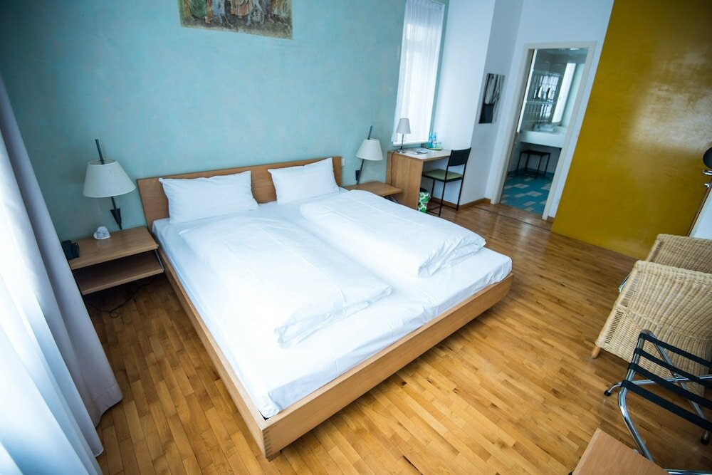 Фото Hotel Robert Mayer