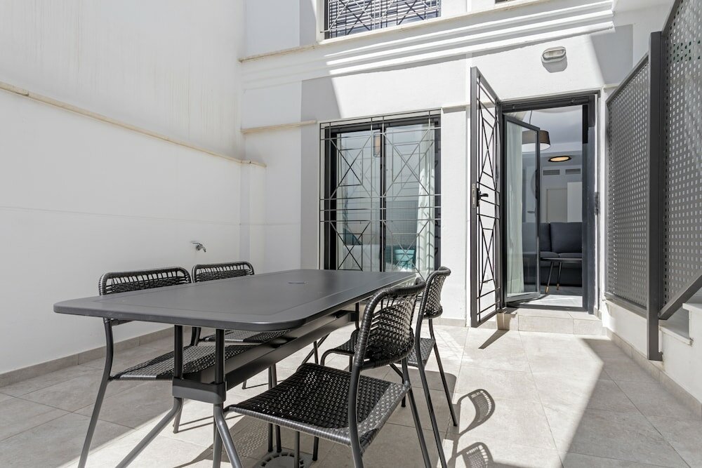 Фото Malaga Rivas 34 Suites Homes