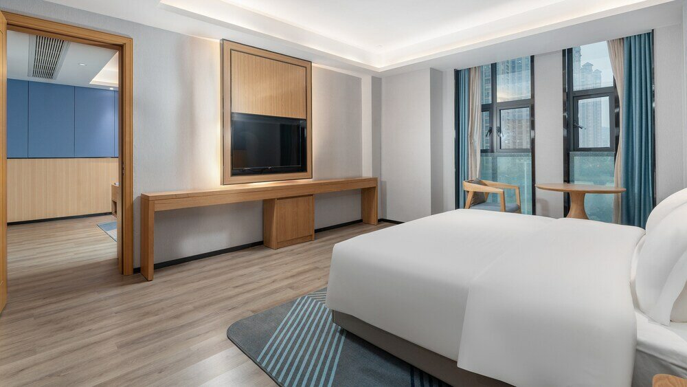 Фото Holiday Inn Express Huangshi Cihu Lake, an Ihg Hotel