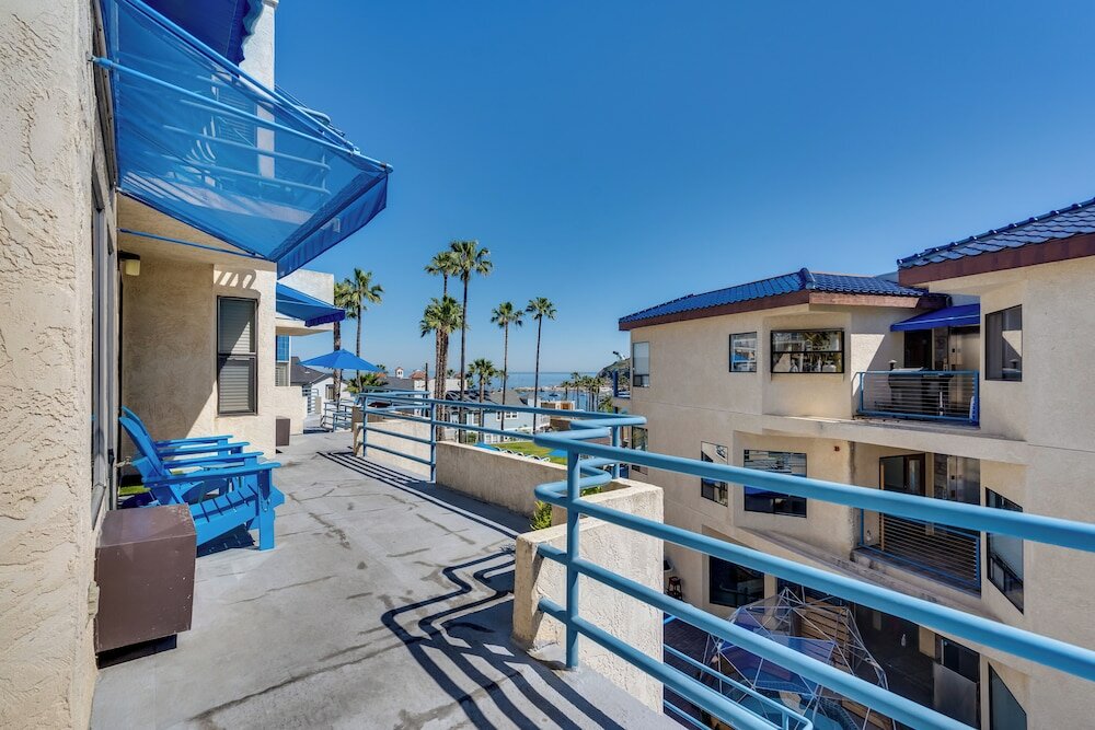 Фото Seaport Village Inn Avalon