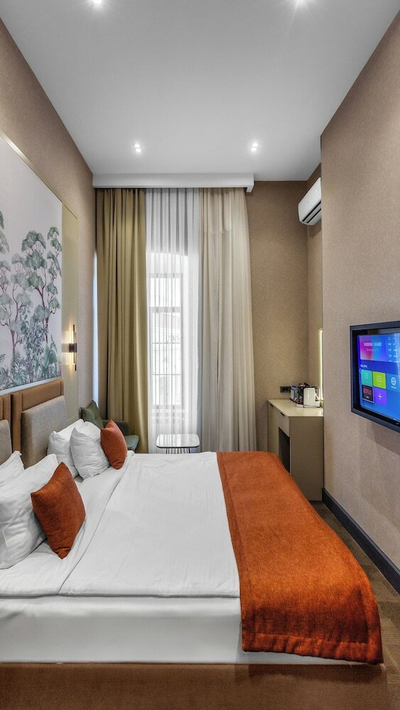 Фото Nizami Central Park Hotel