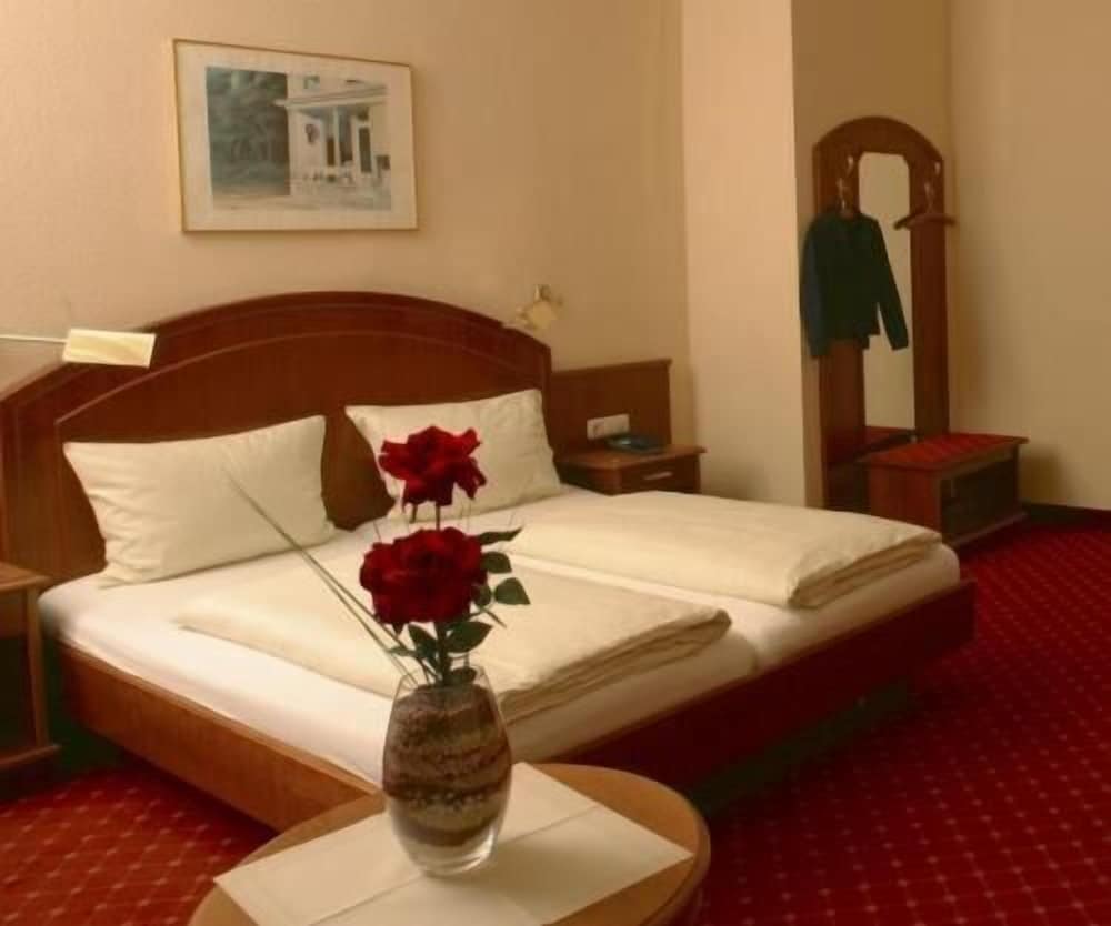 Фото Hotel Schweizer Hof