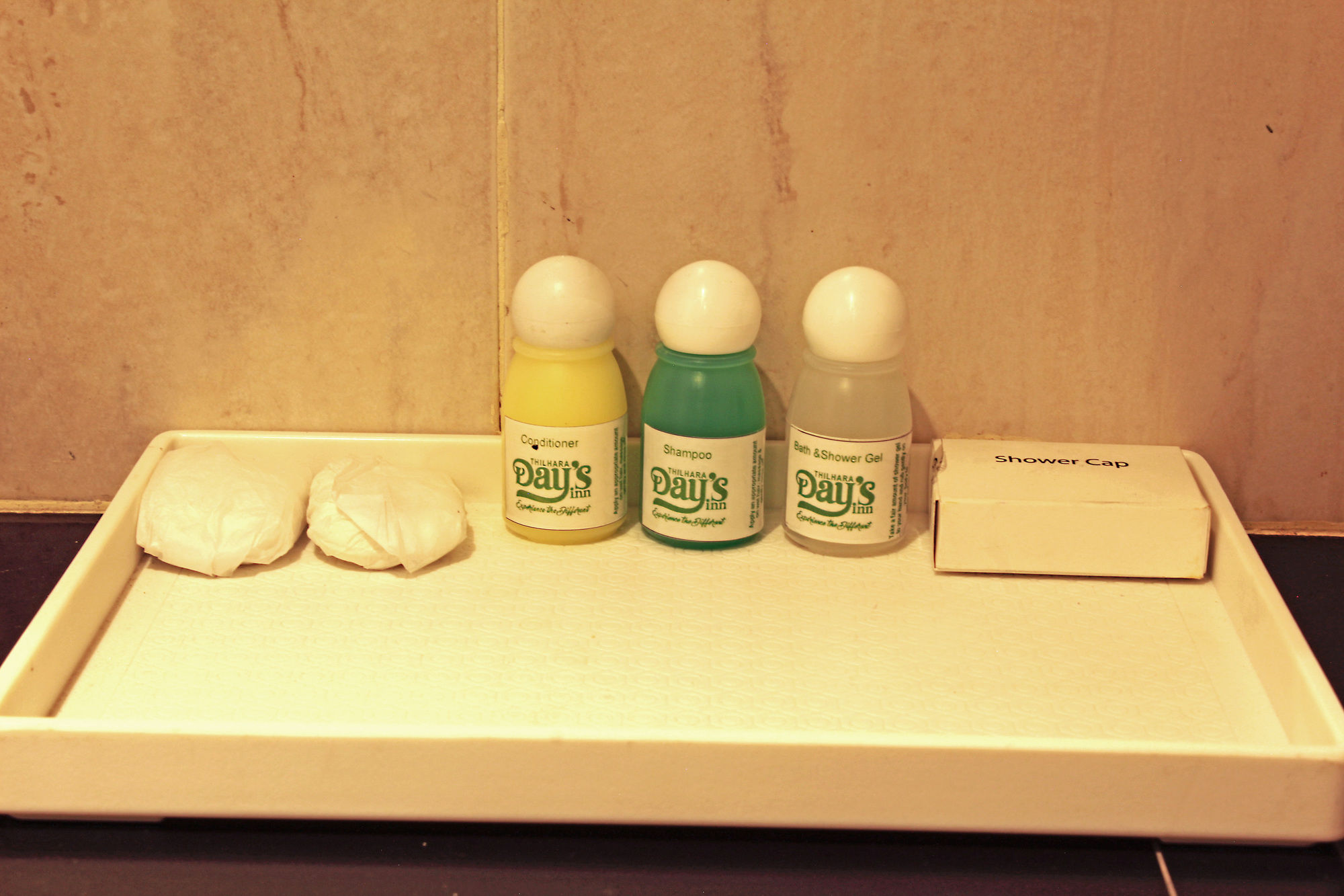 Фото Thilhara Days Inn