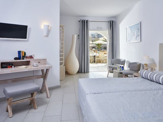 Фото Aegean Plaza Hotel