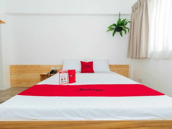 Фото RedDoorz Plus @ Boni Avenue Mandaluyong