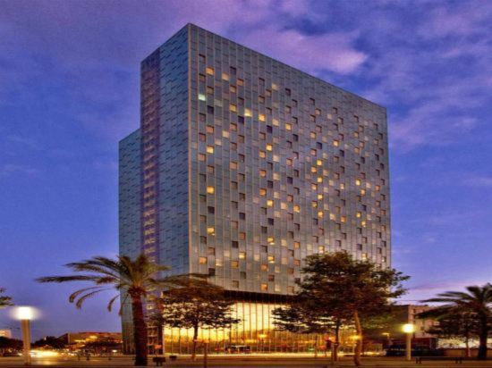 Фото отеля 1