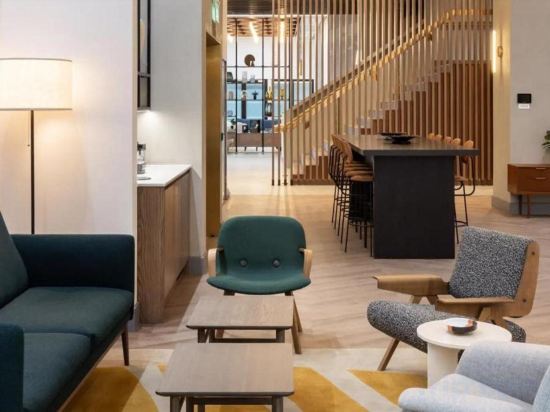 Фото Croydon by Charles Hope