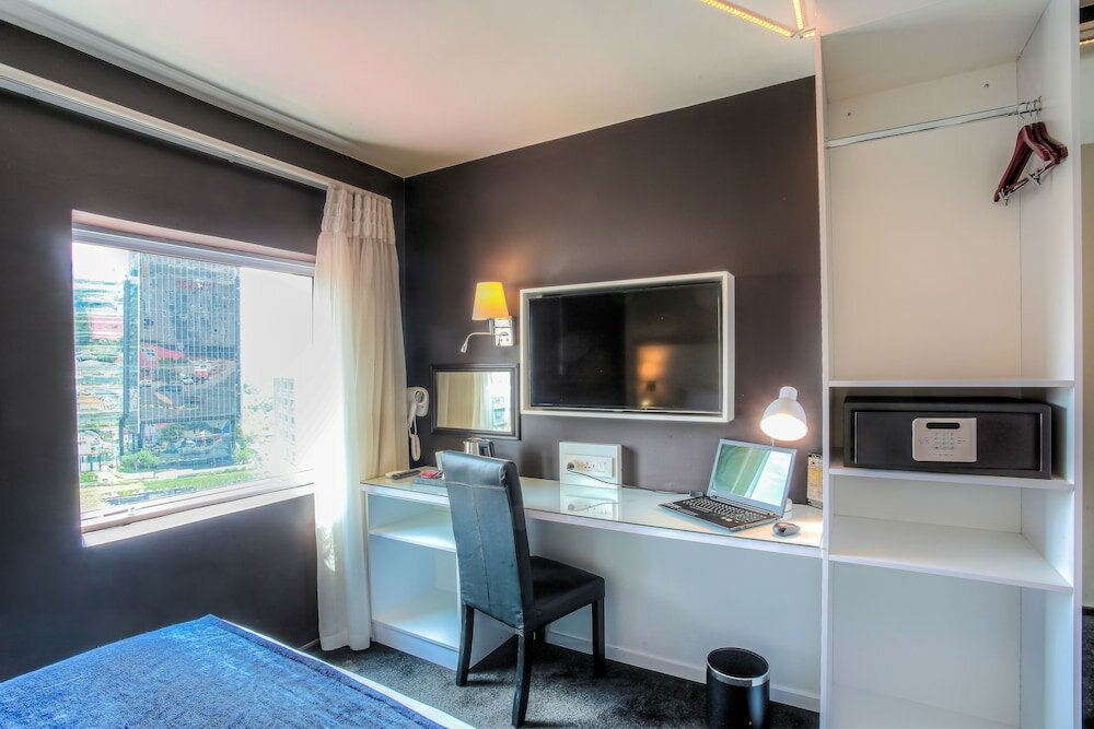 Фото Signature Lux Hotel, by Onomo