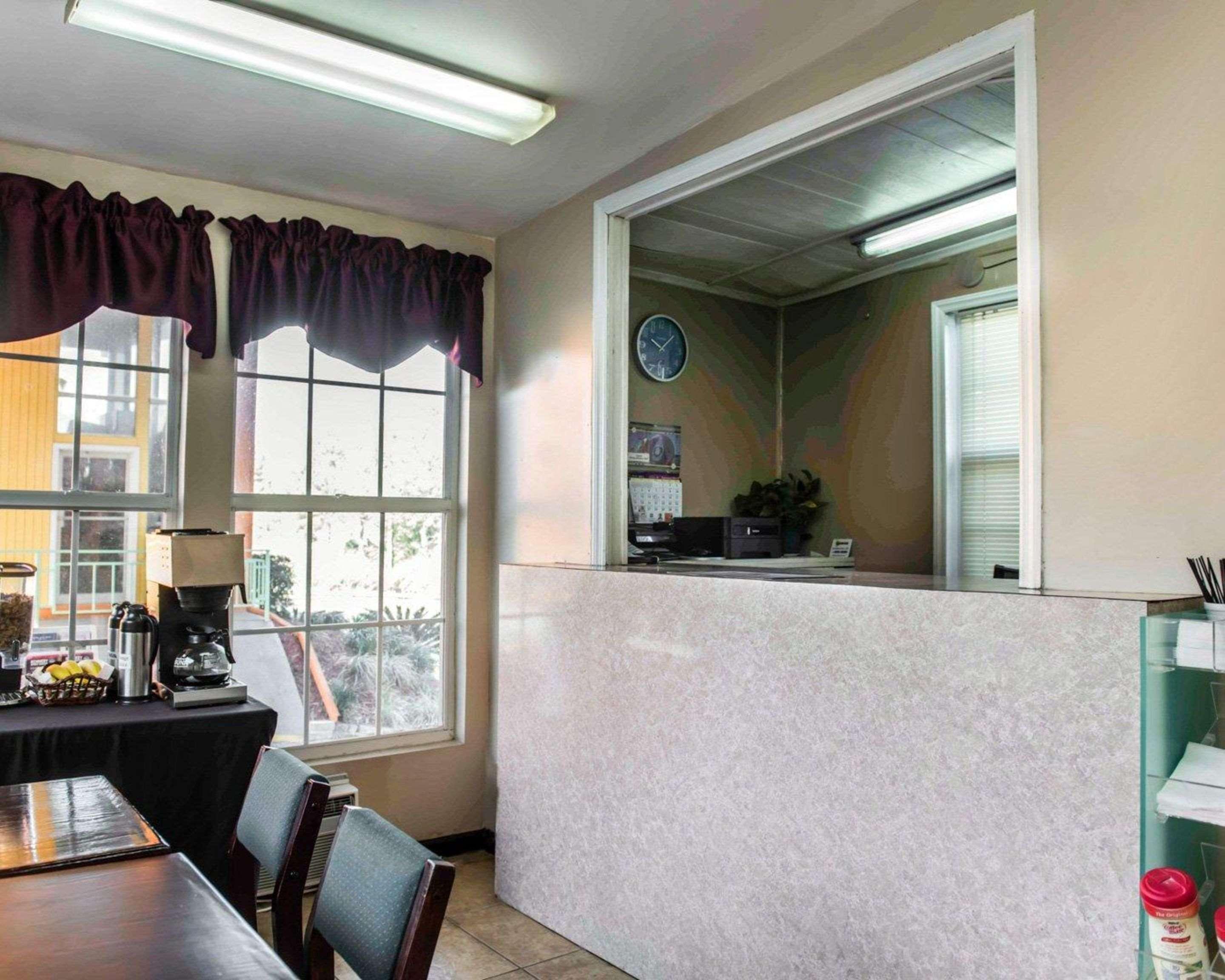 Фото Econo Lodge Tallahassee