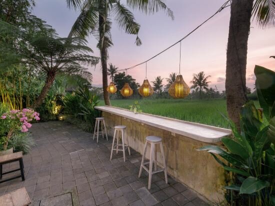 Фото Artini Bisma Ubud Hotel