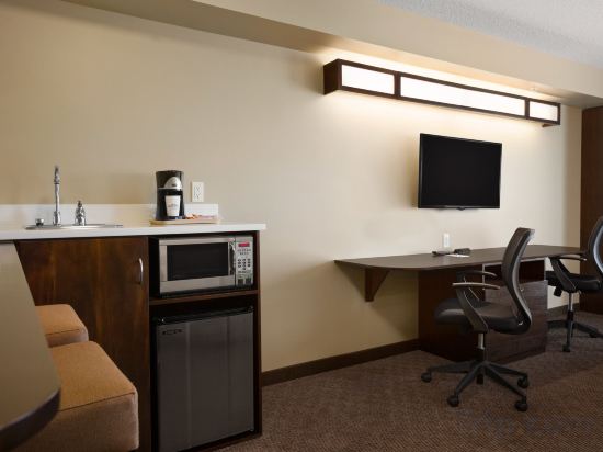 Фото Microtel Inn & Suites by Wyndham Lloydminster