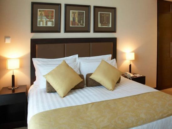 Фото Al Manzel Hotel Apartments