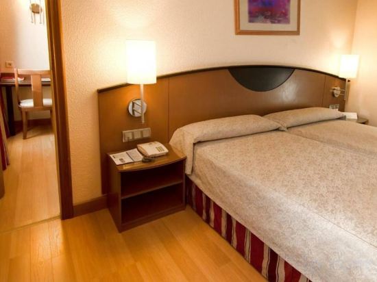 Фото Hotel Albret