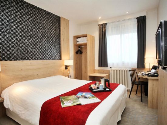 Фото Kyriad Vannes centre-ville