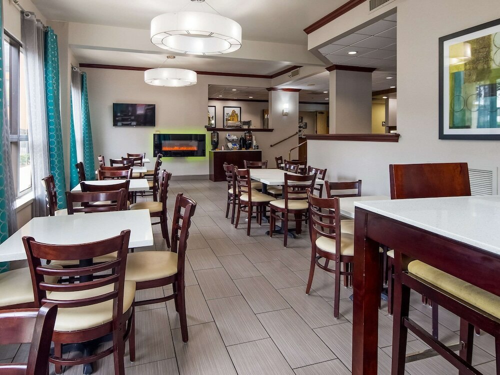 Фото Clarion Pointe