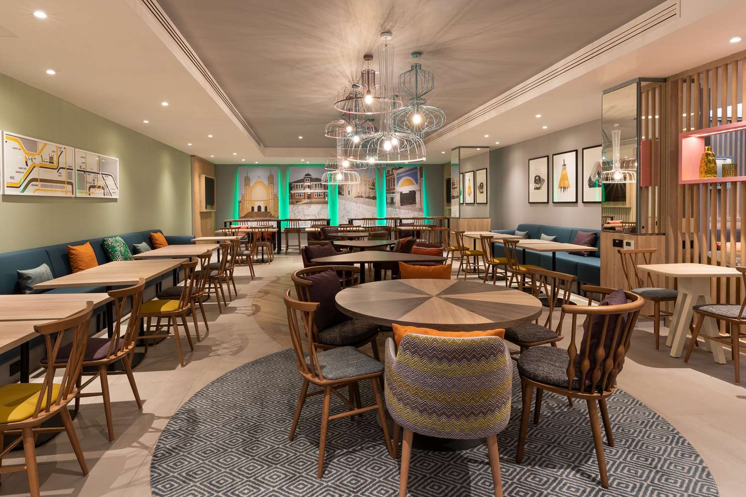 Фото Hampton by Hilton London Ealing