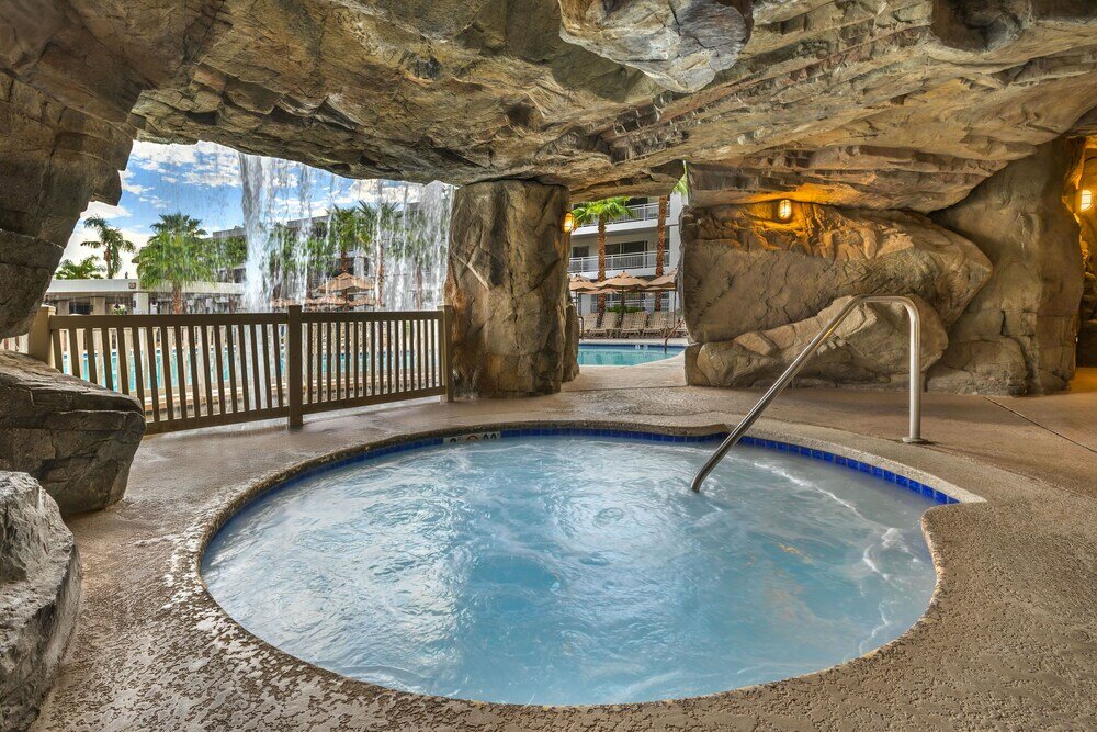 Фото Palm Canyon Resort