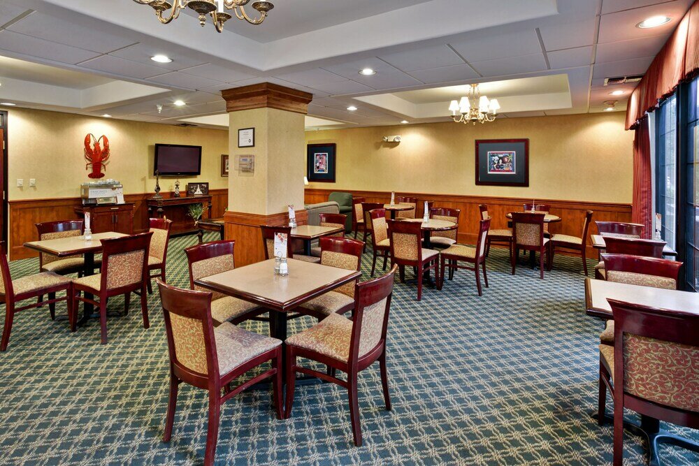 Фото Holiday Inn Express Breaux Bridge, an Ihg Hotel
