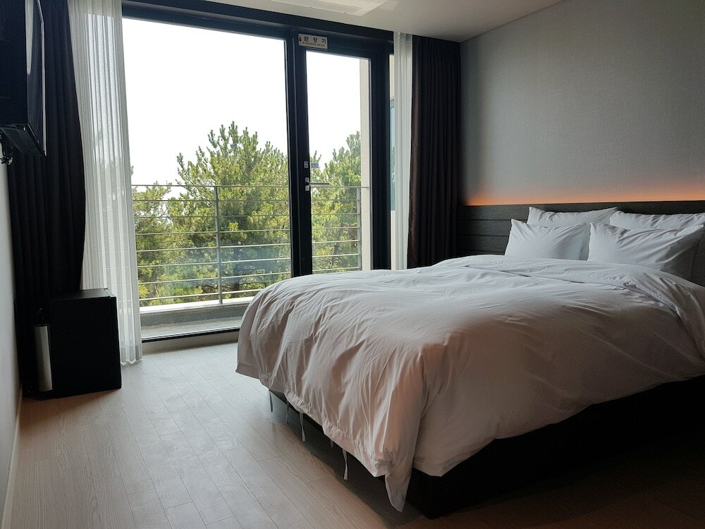 Фото Suntree Hotel