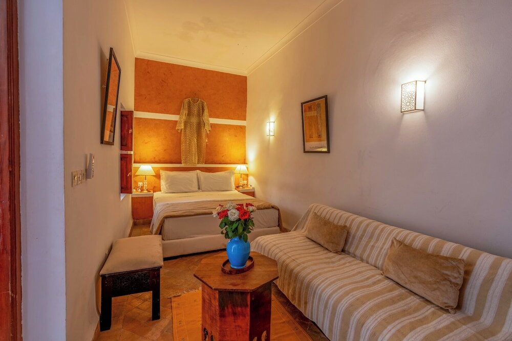 Фото Riad Saba