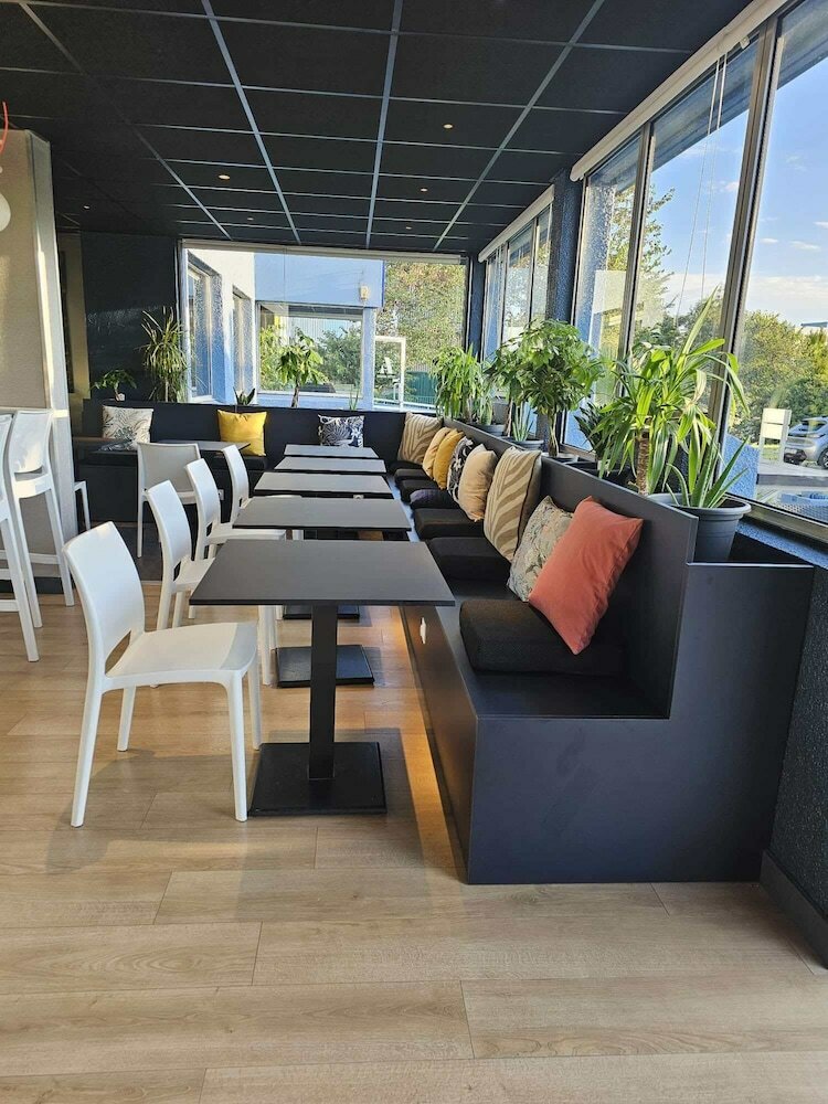 Фото The Originals City, Hotel Ariane, Toulouse