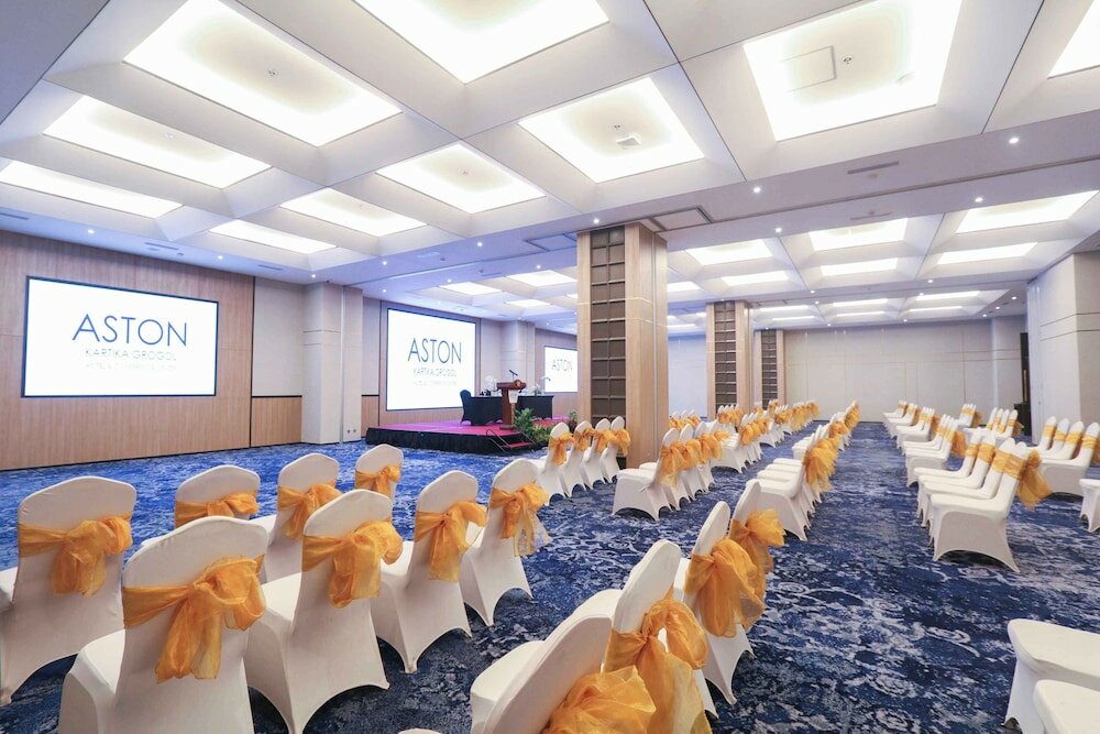 Фото Aston Kartika Grogol Hotel & Conference Center