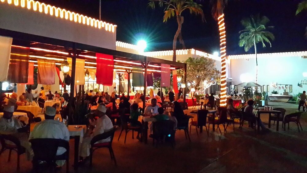 Фото Capital O133 Al Sawadi Beach Resort & SPA