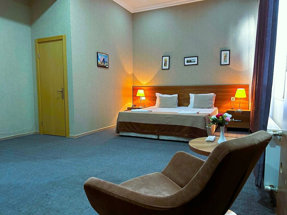 Фото The Family Hotel - Free Massage