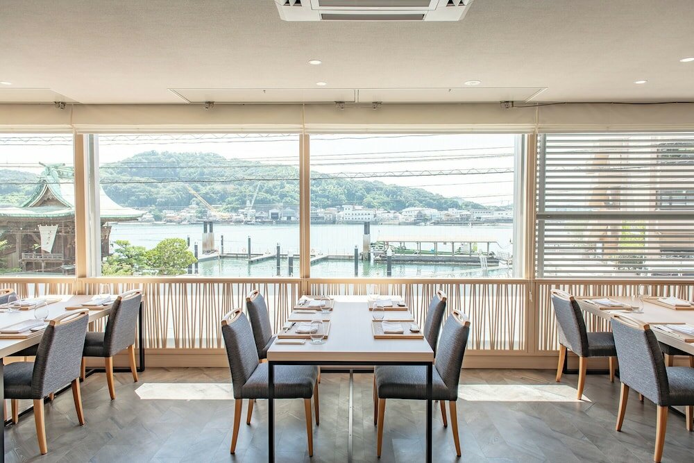 Фото Onomichi Royal Hotel