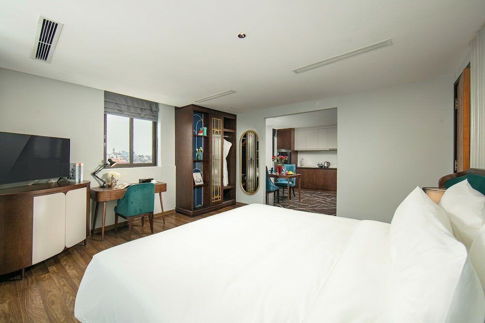 Фото May De Ville Old Quarter II Hotel