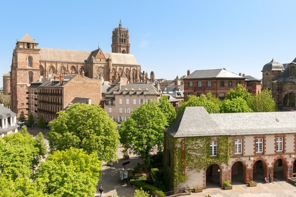 Фото Inter-Hotel De La Tour Maje