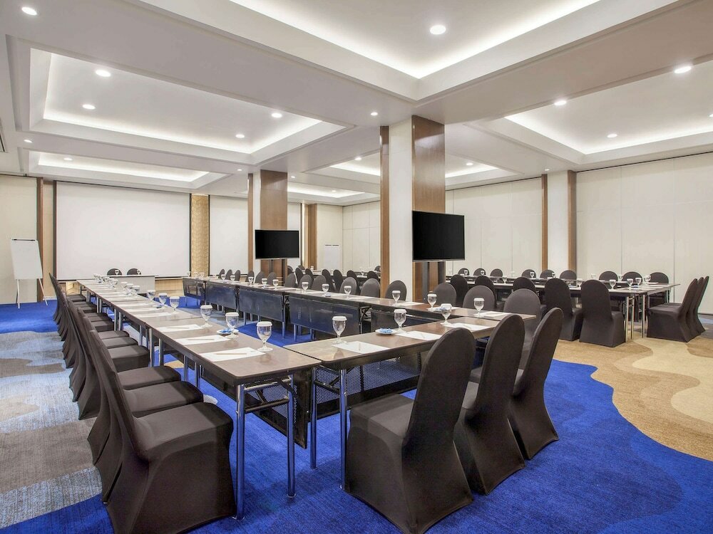 Фото Ibis Styles Jakarta Sunter