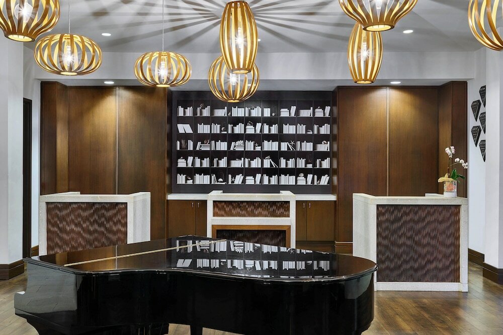 Фото The Westshore Grand, A Tribute Portfolio Hotel, Tampa