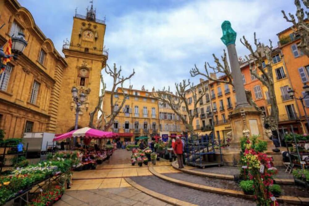 Фото Adonis Arc Hôtel Aix
