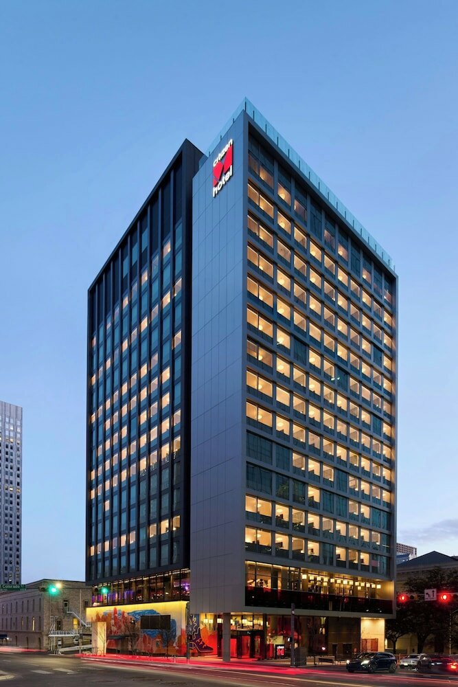 Фото отеля 1