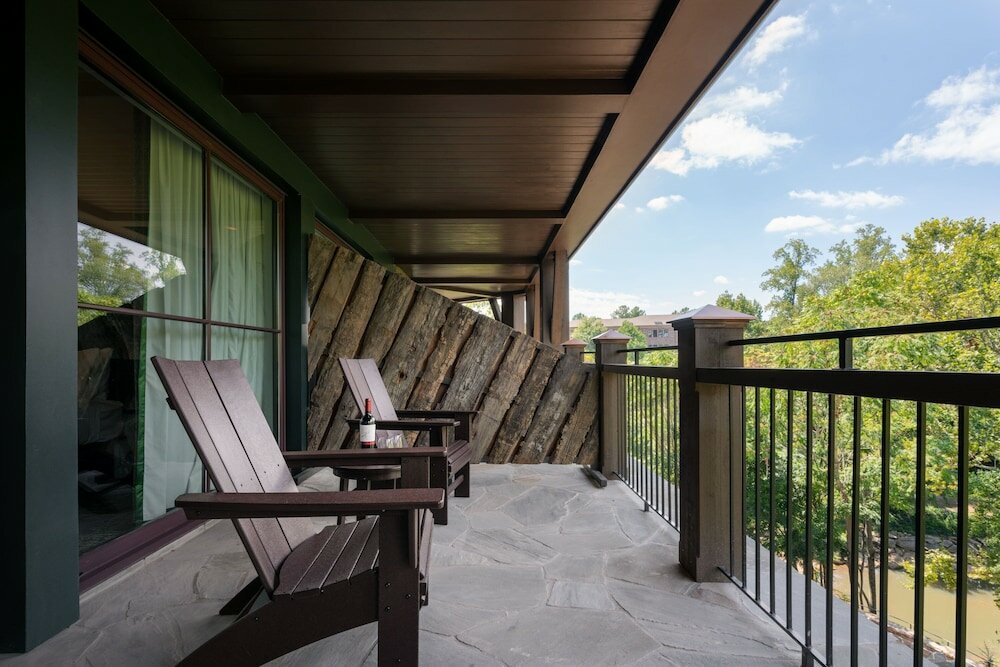 Фото Grand Bohemian Lodge Greenville Autograph Collection