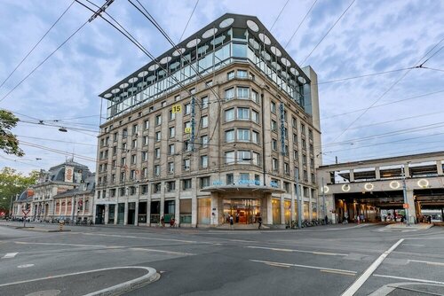 Гостиница Hotel Cornavin в Женеве