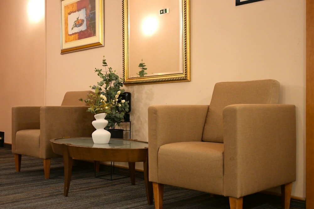 Фото Hotel Karpos