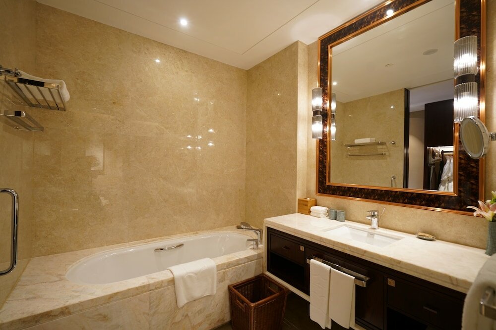 Фото Shangri La Hotel Yiwu