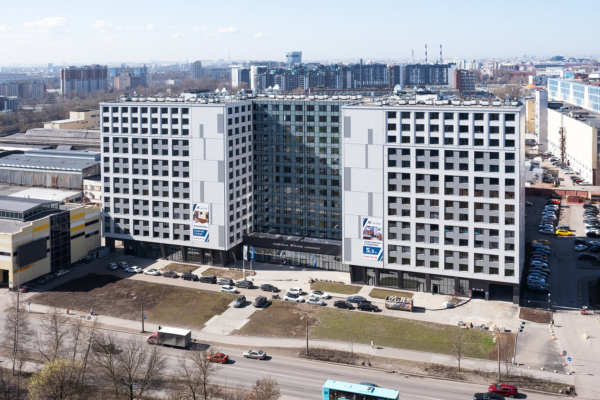 Фото отеля 2