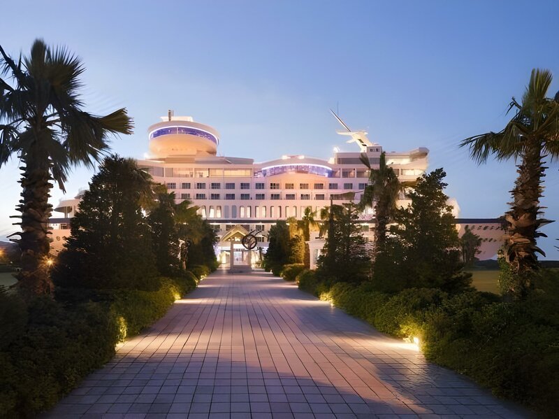 Гостиница Sun Cruise Resort and Yacht