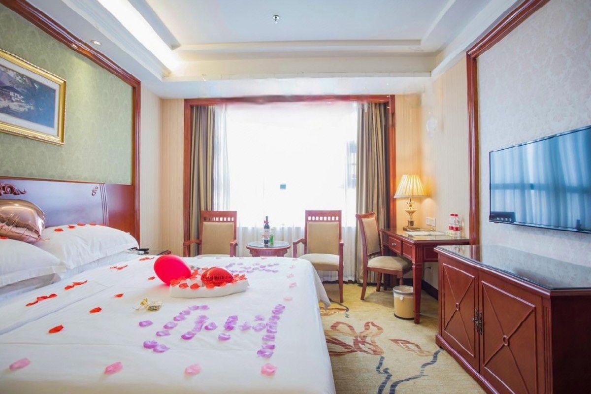 Фото Vienna Hotel