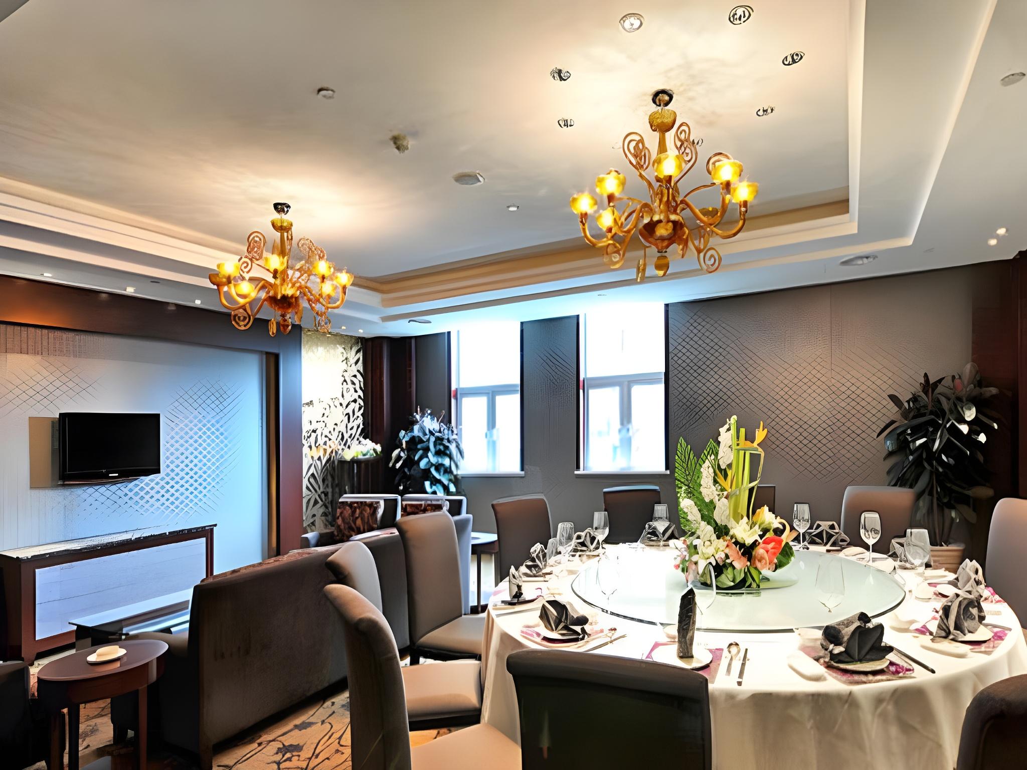 Фото Chengdu Minya Hotel