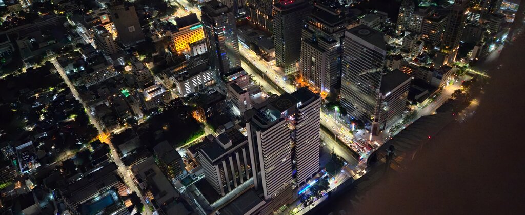 Landmark, attraction Sathorn Unique Tower, Bangkok, photo