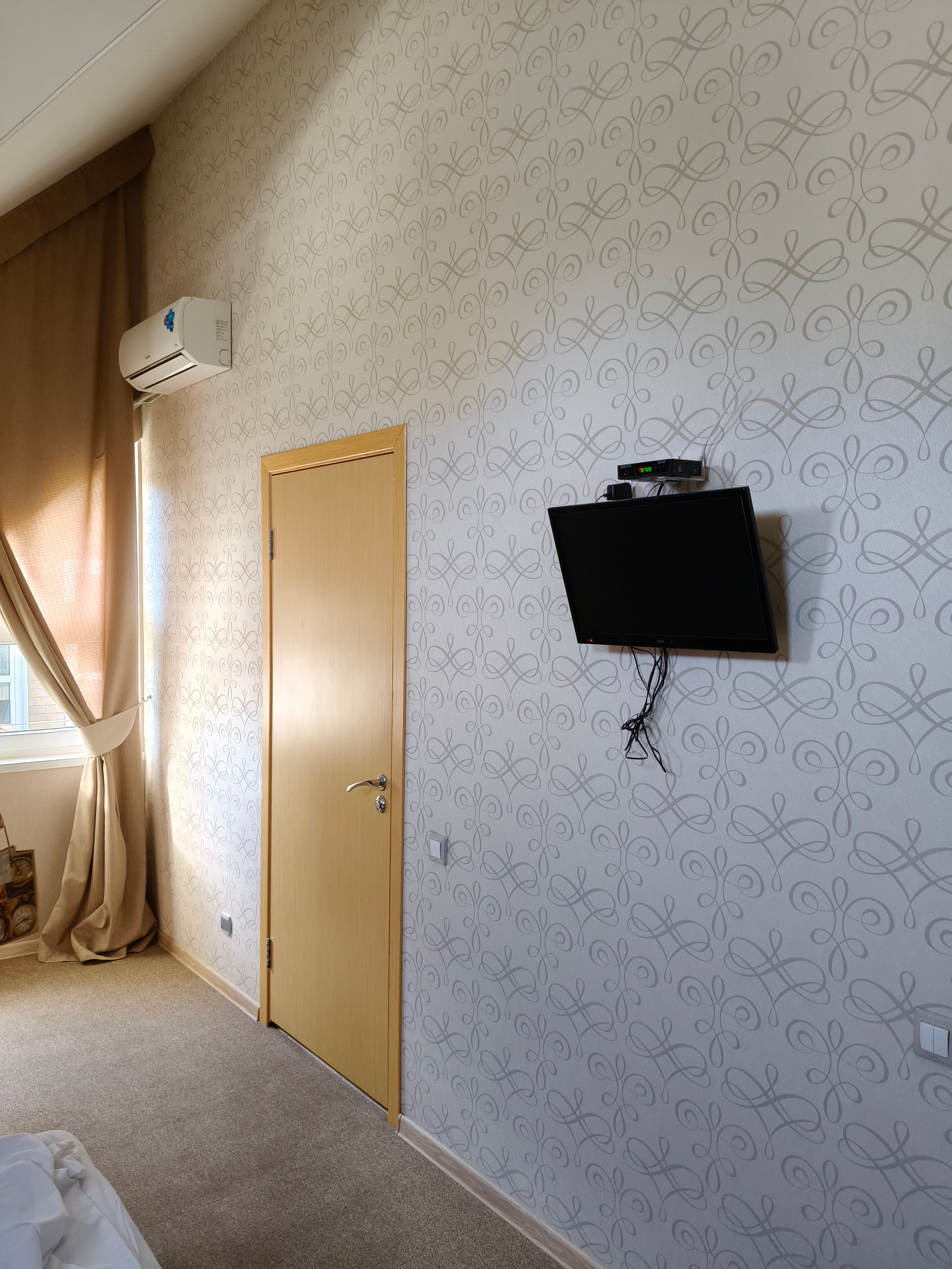 Фото Ламберт