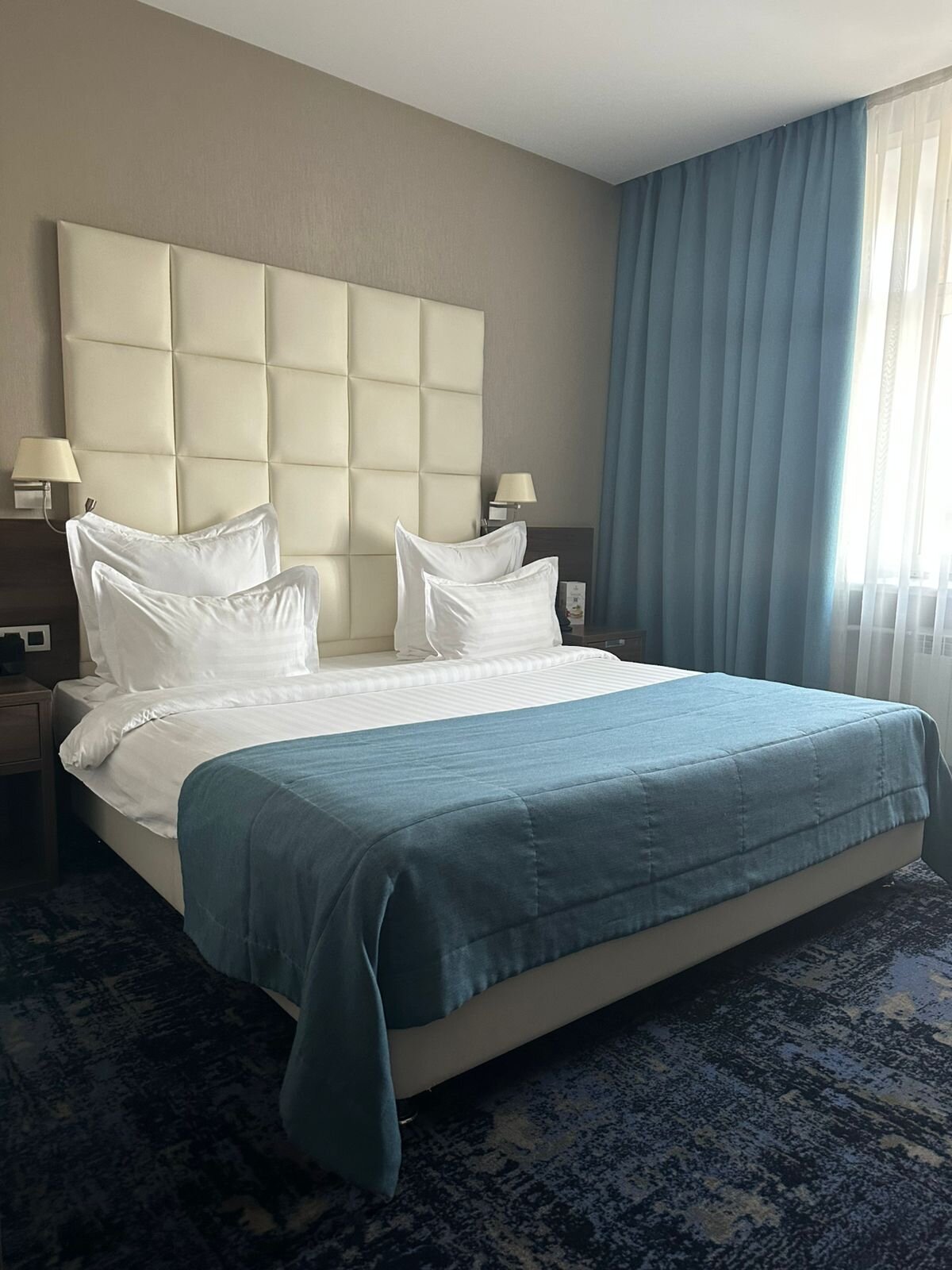 Фото Томь Ривер Плаза