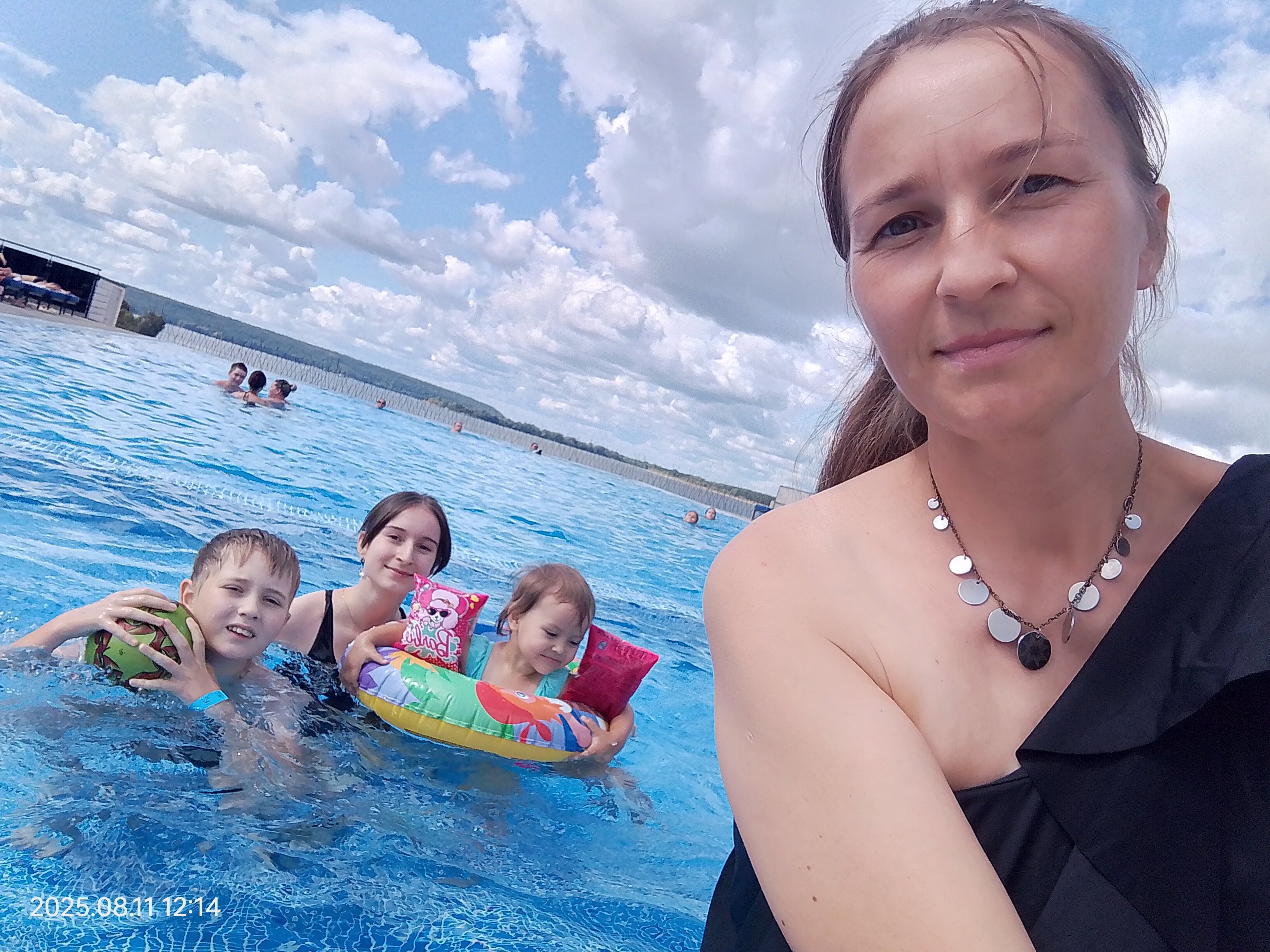 Фото Веда Суар