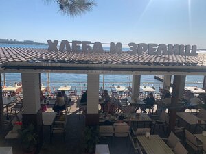 Хлеба и зрелищ (Лермонтовский бул., 6/1), кафе в Геленджике