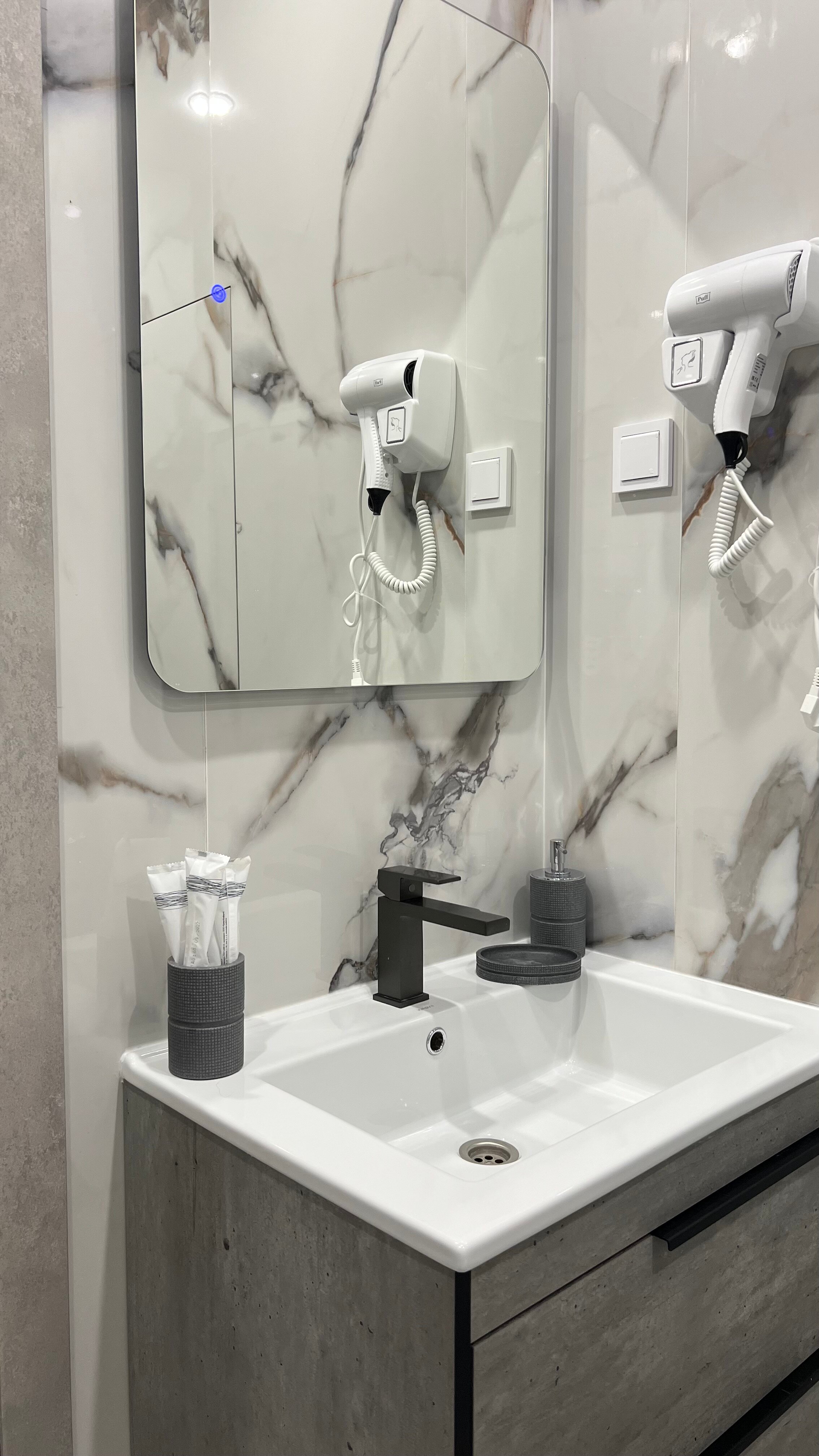 Фото Салана