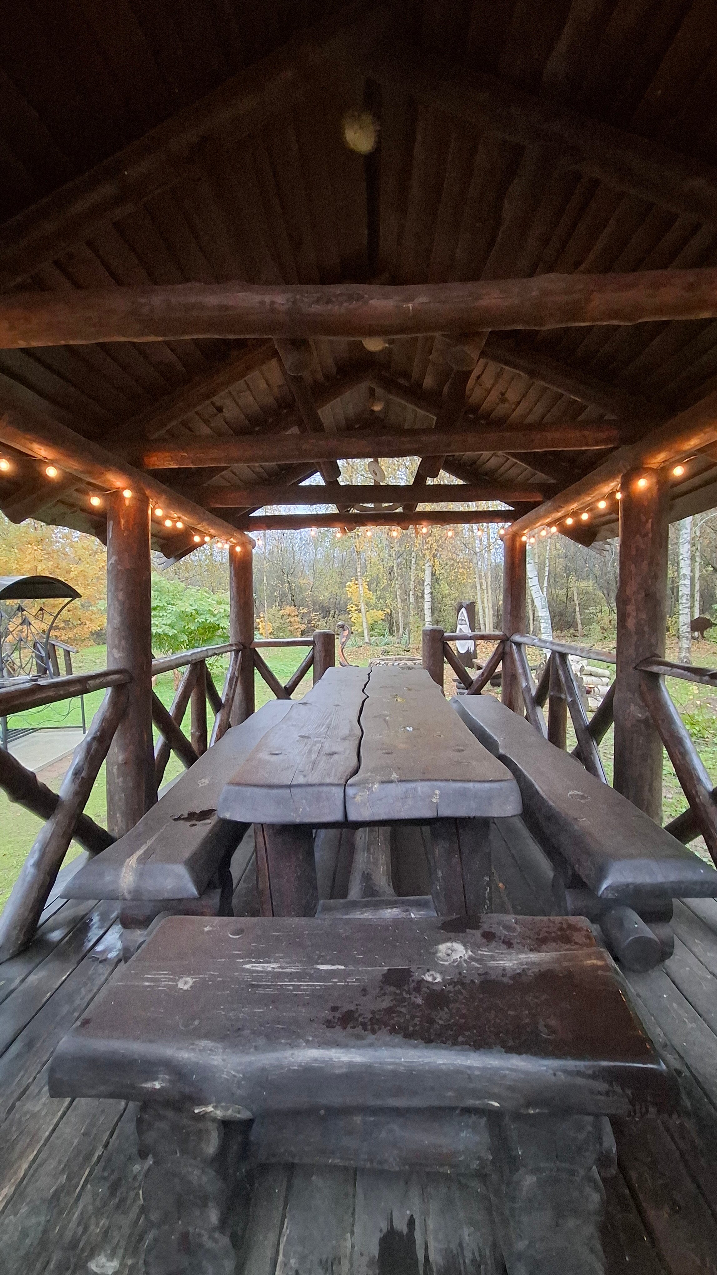 Фото Дом у пруда